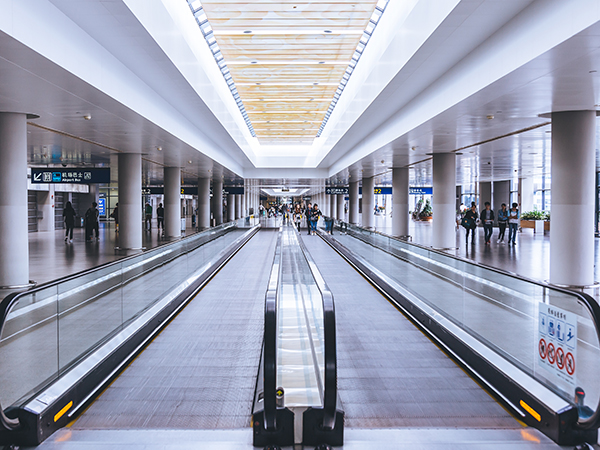 電梯壞了，維修費(fèi)誰(shuí)出？